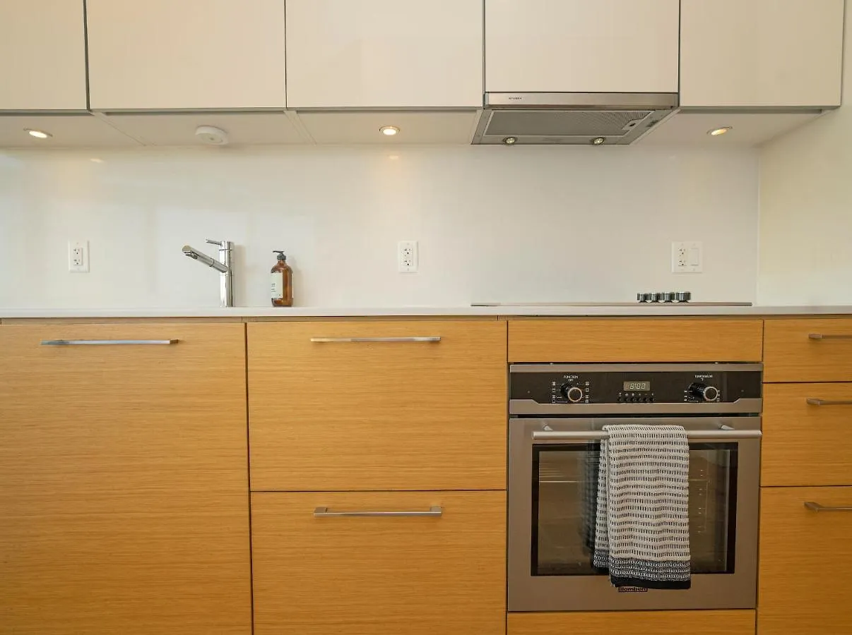 Janion Sky By Iris Properties! Victoria 0*,